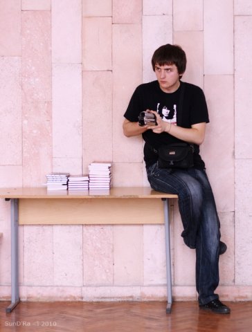 зосереджений оператор :)